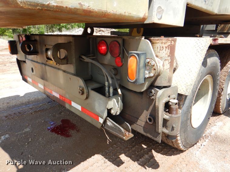 image for item DK5658 1978 Harnischfeger 325TC  truck crane