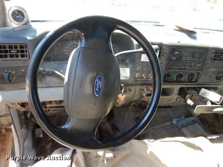 image for item DK5660 2003 Ford F550 Super Duty  flatbed truck