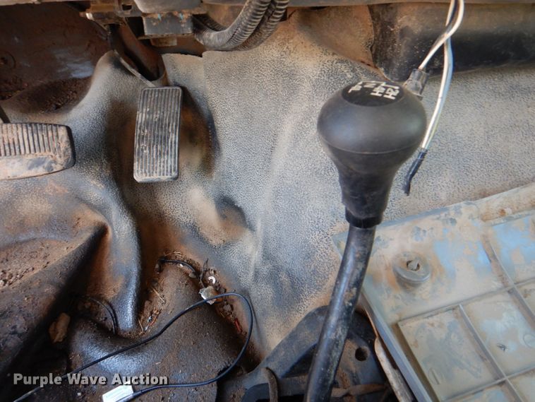 image for item DK5660 2003 Ford F550 Super Duty  flatbed truck