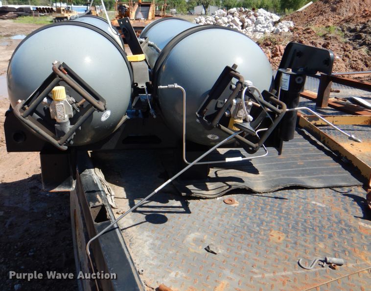 image for item DK5660 2003 Ford F550 Super Duty  flatbed truck