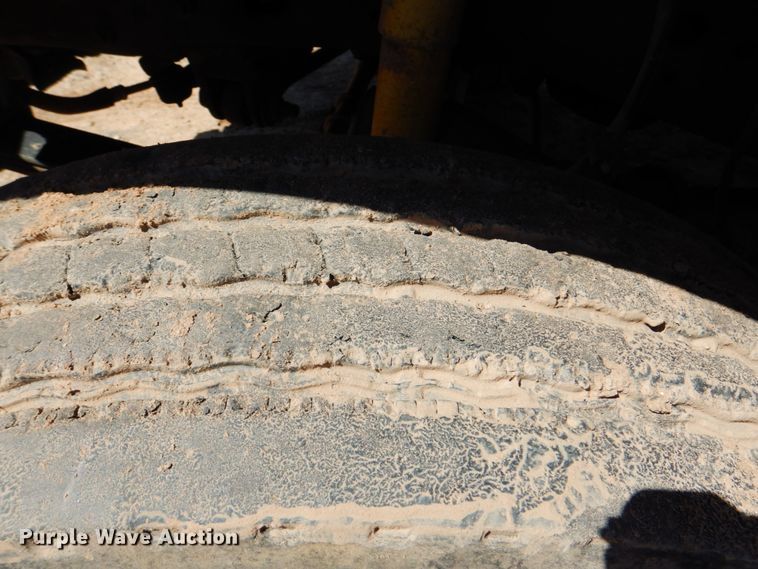 image for item DK5660 2003 Ford F550 Super Duty  flatbed truck