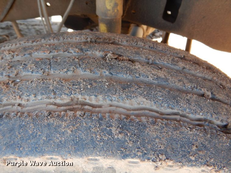 image for item DK5660 2003 Ford F550 Super Duty  flatbed truck