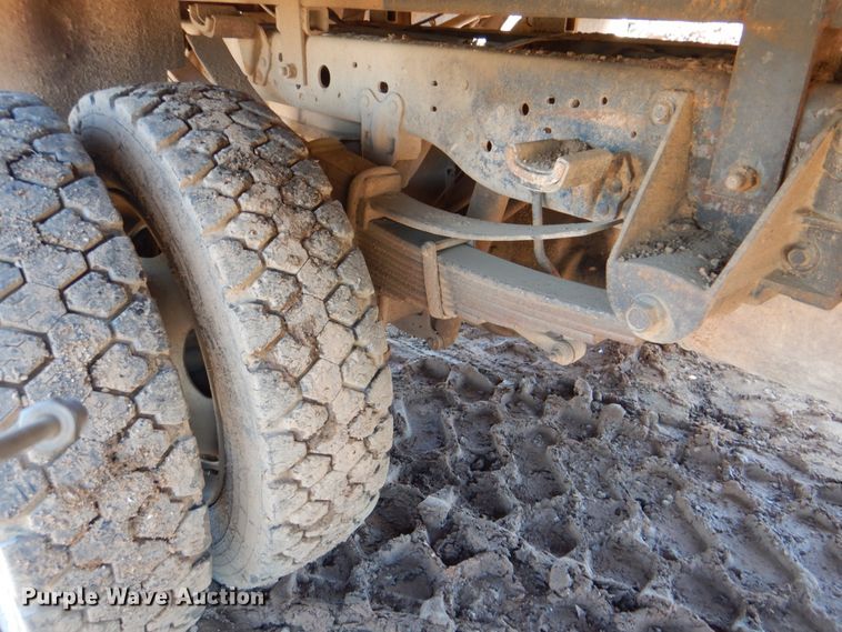 image for item DK5660 2003 Ford F550 Super Duty  flatbed truck