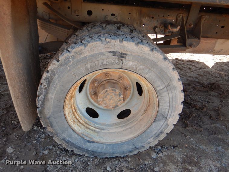 image for item DK5660 2003 Ford F550 Super Duty  flatbed truck