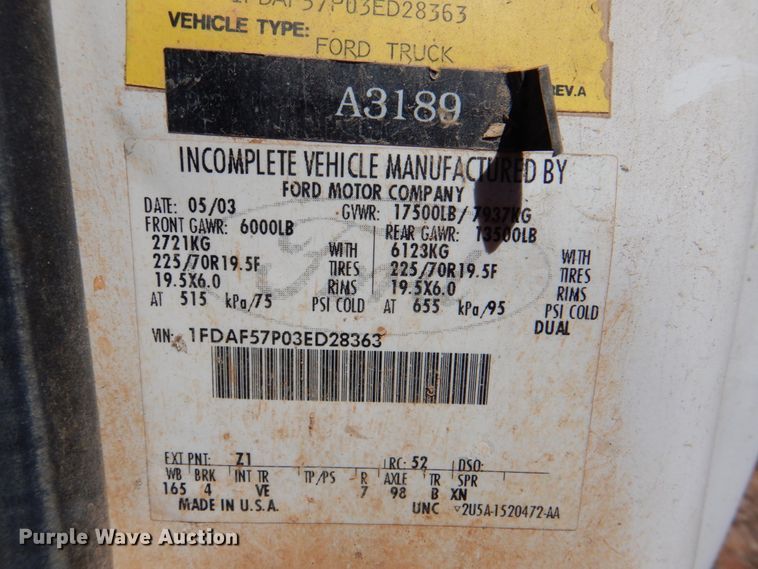 image for item DK5660 2003 Ford F550 Super Duty  flatbed truck