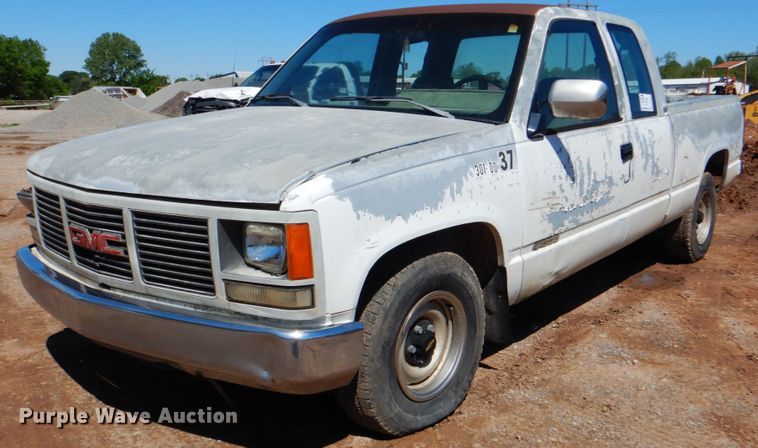 image for item DK5661 1993 Chevrolet Cheyenne 1500  Ext. Cab pickup truck