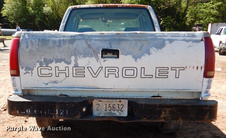 image for item DK5661 1993 Chevrolet Cheyenne 1500  Ext. Cab pickup truck