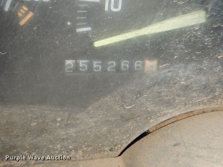 image for item DK5661 1993 Chevrolet Cheyenne 1500  Ext. Cab pickup truck