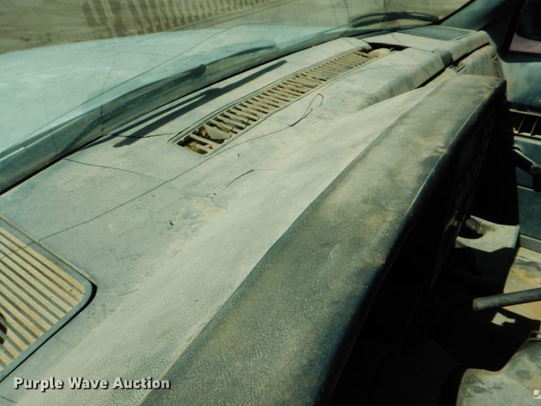 image for item DK5661 1993 Chevrolet Cheyenne 1500  Ext. Cab pickup truck