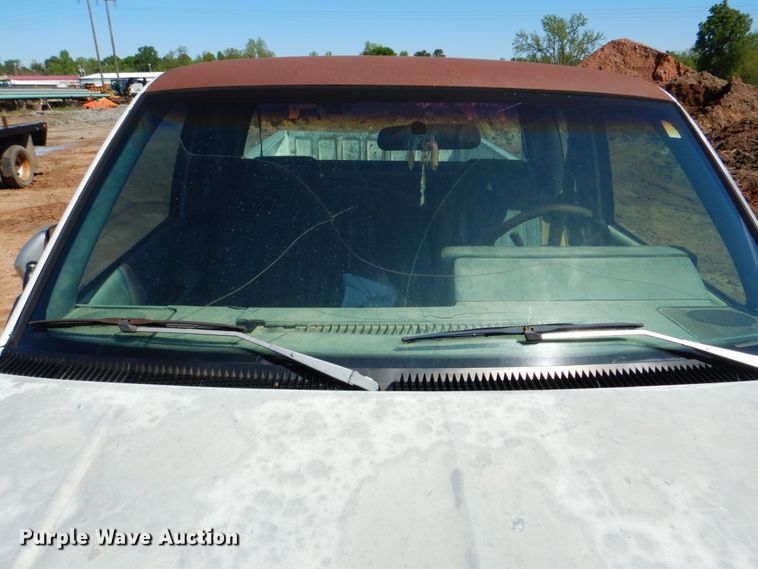 image for item DK5661 1993 Chevrolet Cheyenne 1500  Ext. Cab pickup truck