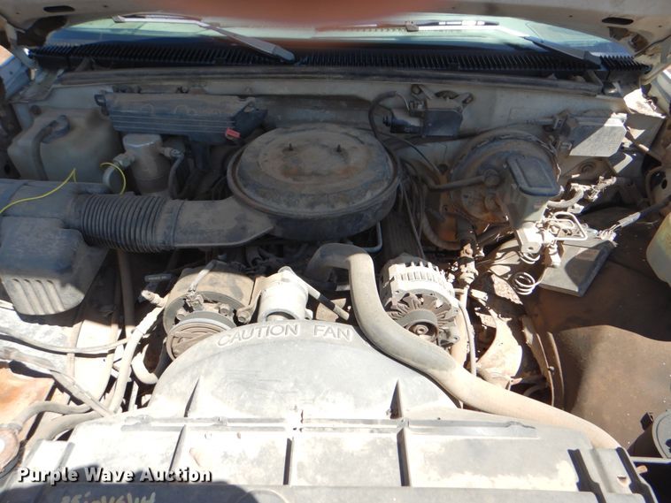 image for item DK5661 1993 Chevrolet Cheyenne 1500  Ext. Cab pickup truck