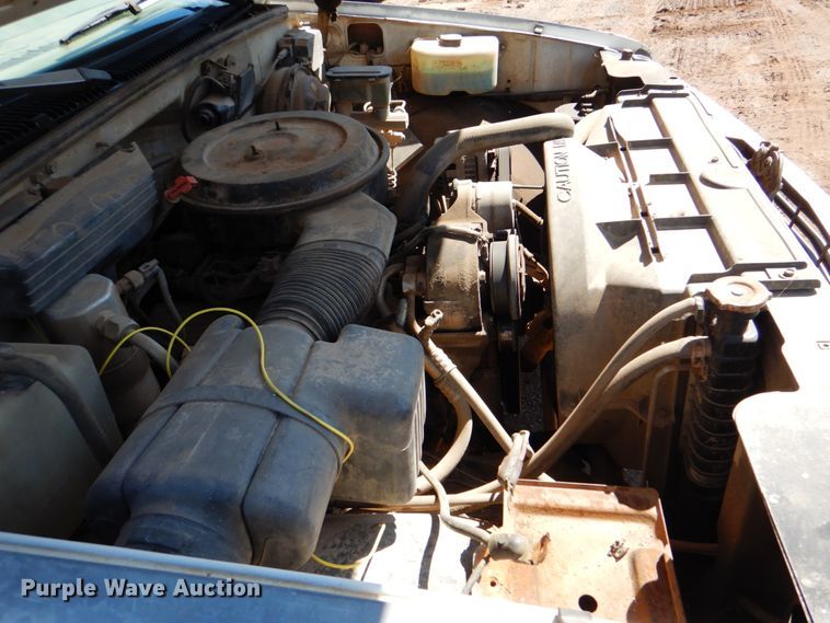 image for item DK5661 1993 Chevrolet Cheyenne 1500  Ext. Cab pickup truck