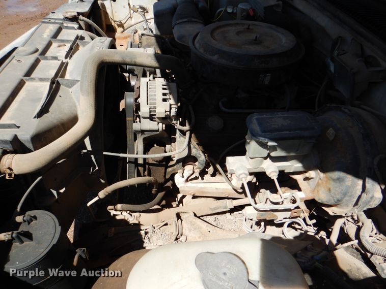 image for item DK5661 1993 Chevrolet Cheyenne 1500  Ext. Cab pickup truck