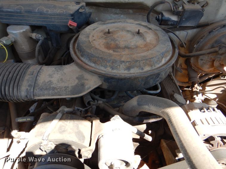 image for item DK5661 1993 Chevrolet Cheyenne 1500  Ext. Cab pickup truck