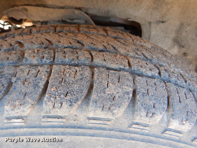 image for item DK5661 1993 Chevrolet Cheyenne 1500  Ext. Cab pickup truck