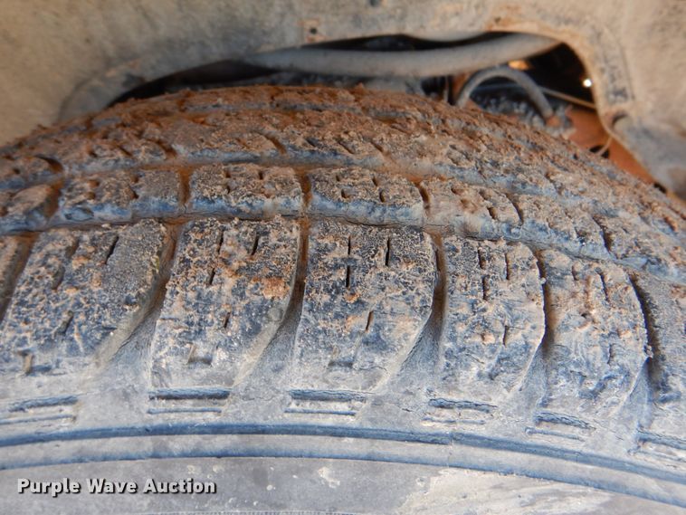 image for item DK5661 1993 Chevrolet Cheyenne 1500  Ext. Cab pickup truck