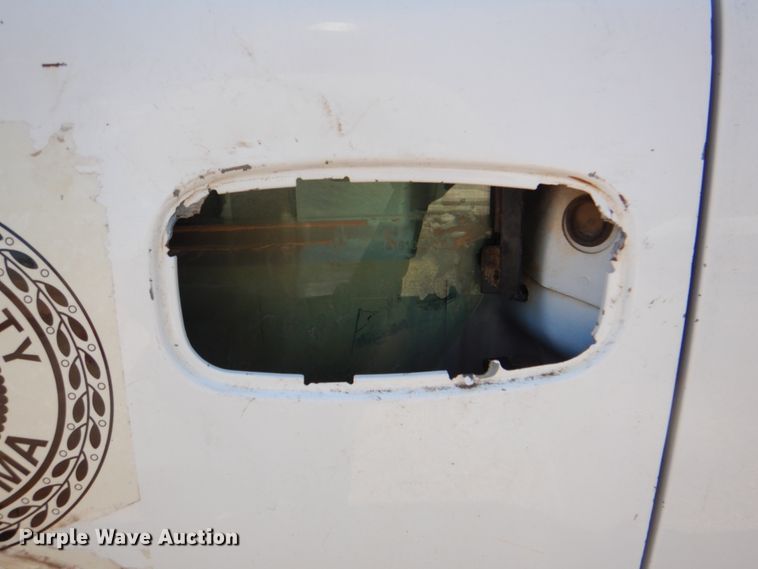 image for item DK5662 2004 Chevrolet Silverado 1500  Ext. Cab pickup truck