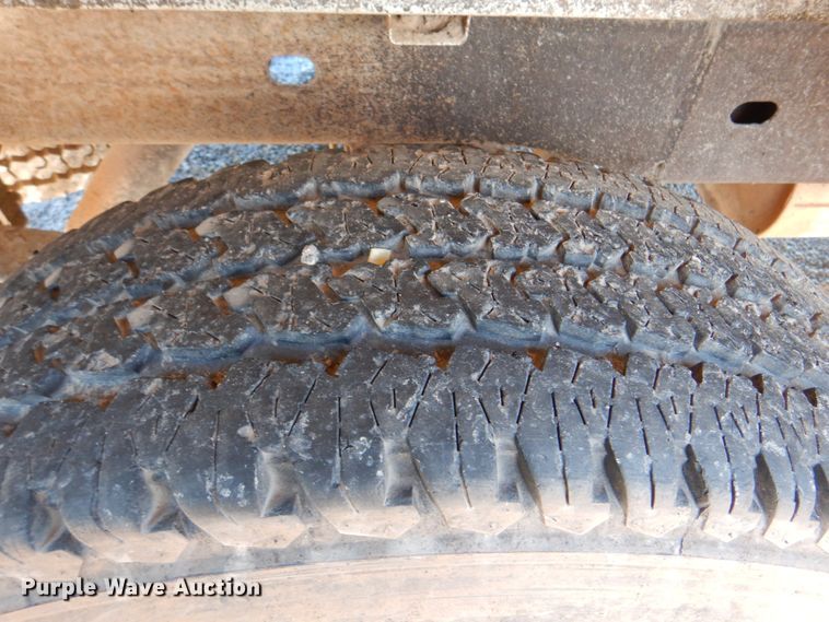 image for item DK5662 2004 Chevrolet Silverado 1500  Ext. Cab pickup truck