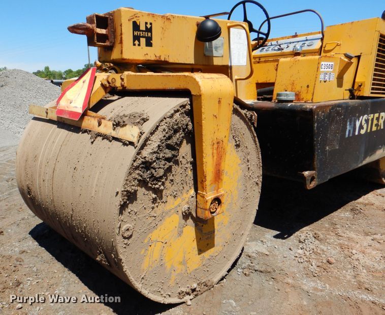 image for item DK5663 1981 Hyster C350B  double drum roller