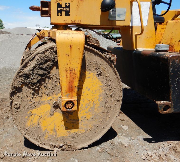 image for item DK5663 1981 Hyster C350B  double drum roller