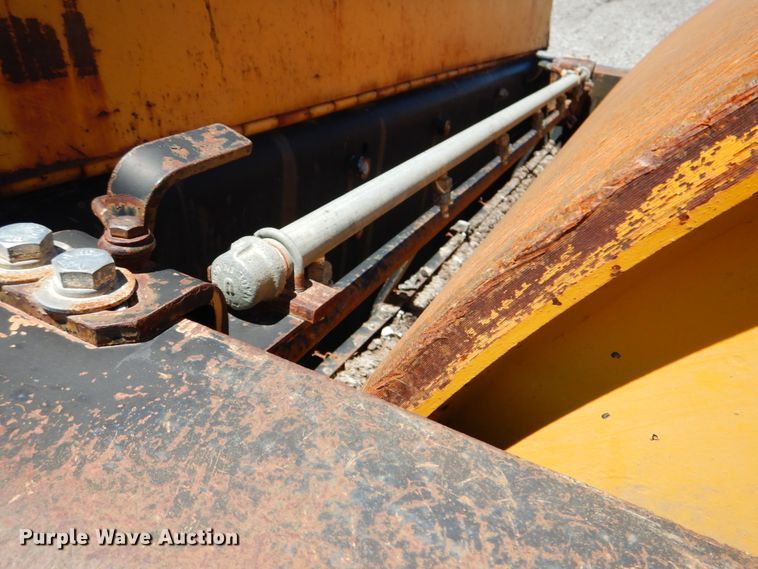 image for item DK5663 1981 Hyster C350B  double drum roller