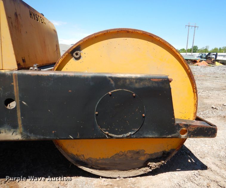 image for item DK5663 1981 Hyster C350B  double drum roller