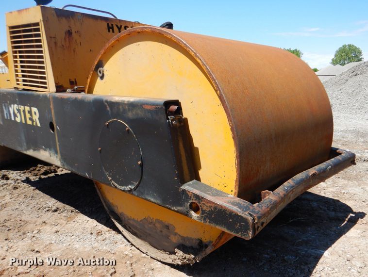 image for item DK5663 1981 Hyster C350B  double drum roller