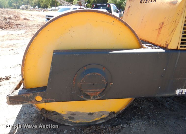 image for item DK5663 1981 Hyster C350B  double drum roller