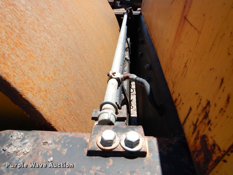 image for item DK5663 1981 Hyster C350B  double drum roller