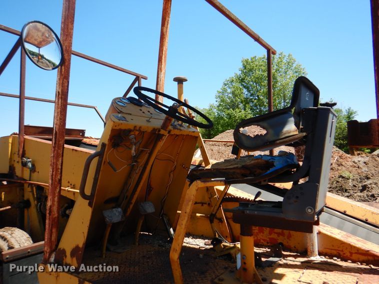 image for item DK5664 Highway Equipment Company  chip spreader