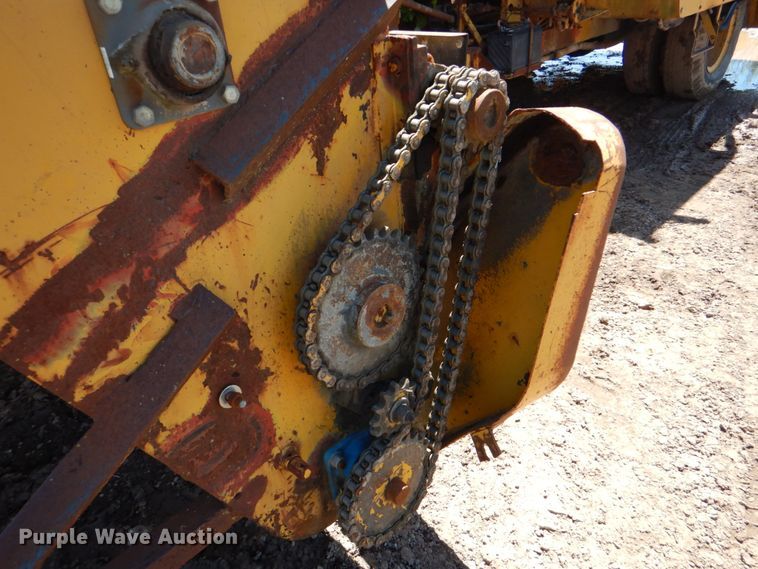 image for item DK5664 Highway Equipment Company  chip spreader