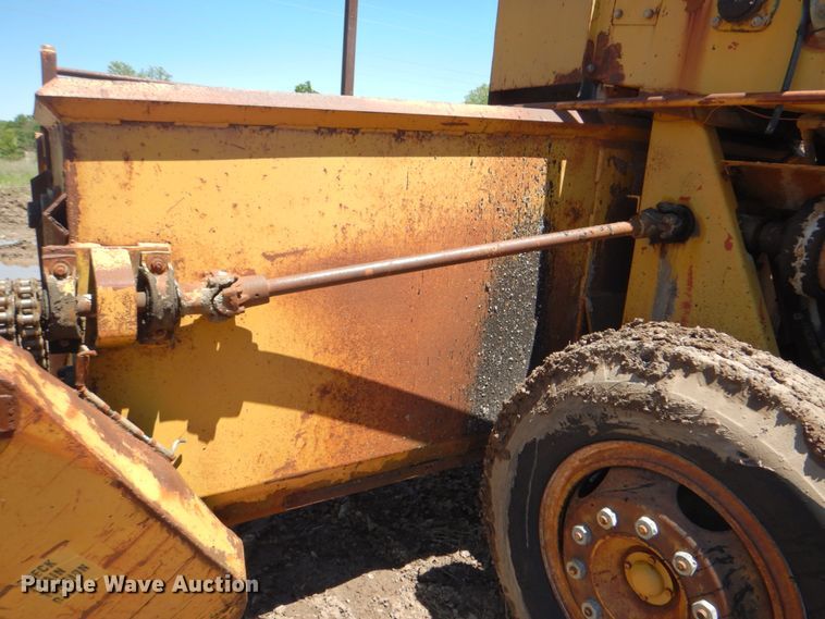 image for item DK5664 Highway Equipment Company  chip spreader