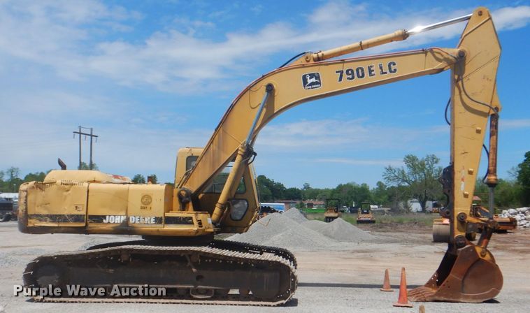 image for item DK5665 1995 John Deere 790E LC  excavator