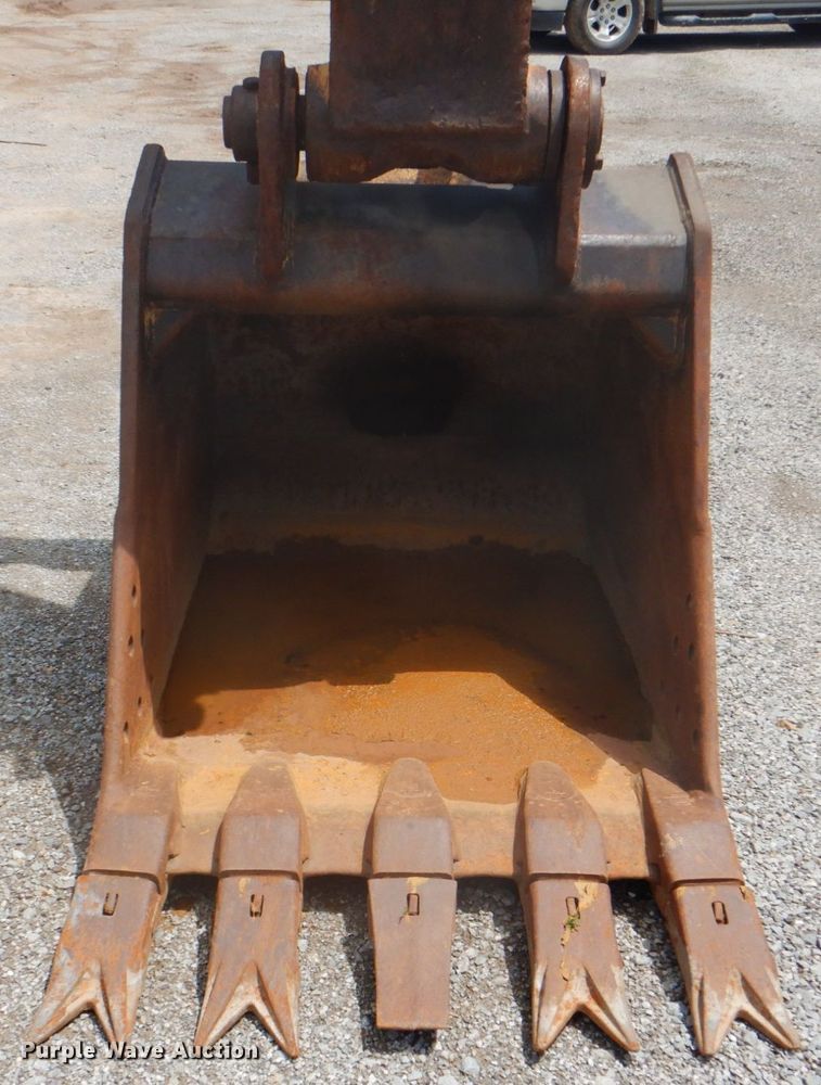 image for item DK5665 1995 John Deere 790E LC  excavator