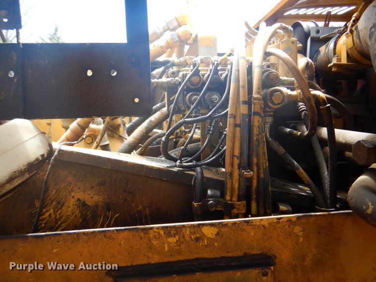 image for item DK5665 1995 John Deere 790E LC  excavator