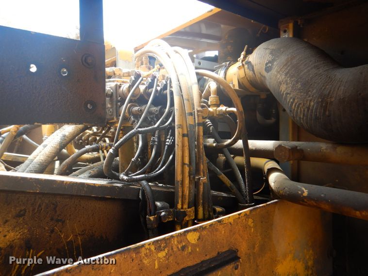 image for item DK5665 1995 John Deere 790E LC  excavator