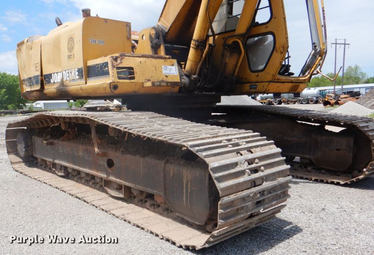 image for item DK5665 1995 John Deere 790E LC  excavator