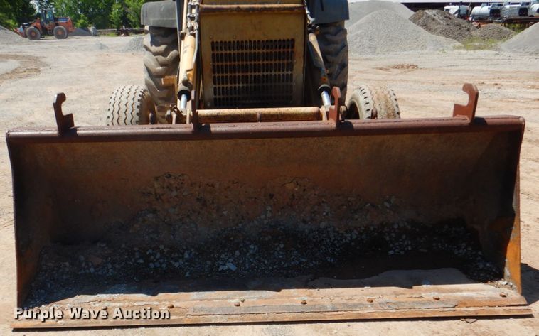 image for item DK5668 Ford 575D  backhoe