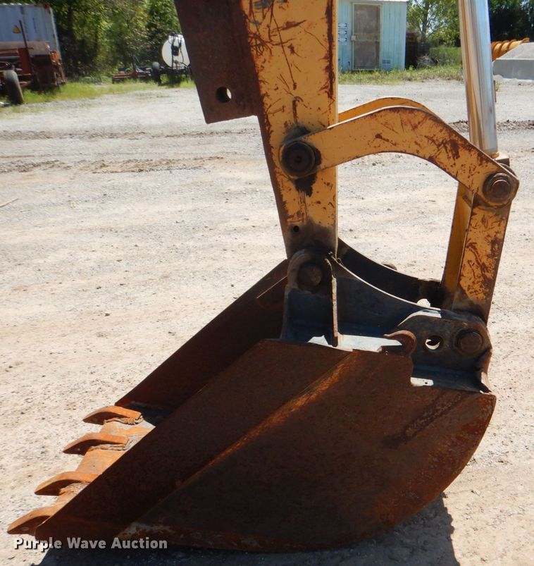 image for item DK5668 Ford 575D  backhoe
