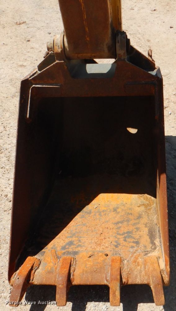 image for item DK5668 Ford 575D  backhoe