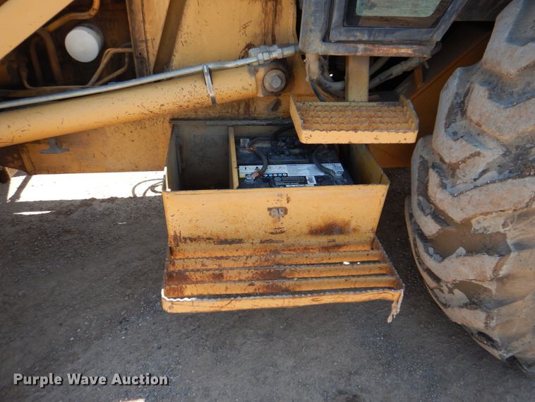 image for item DK5668 Ford 575D  backhoe