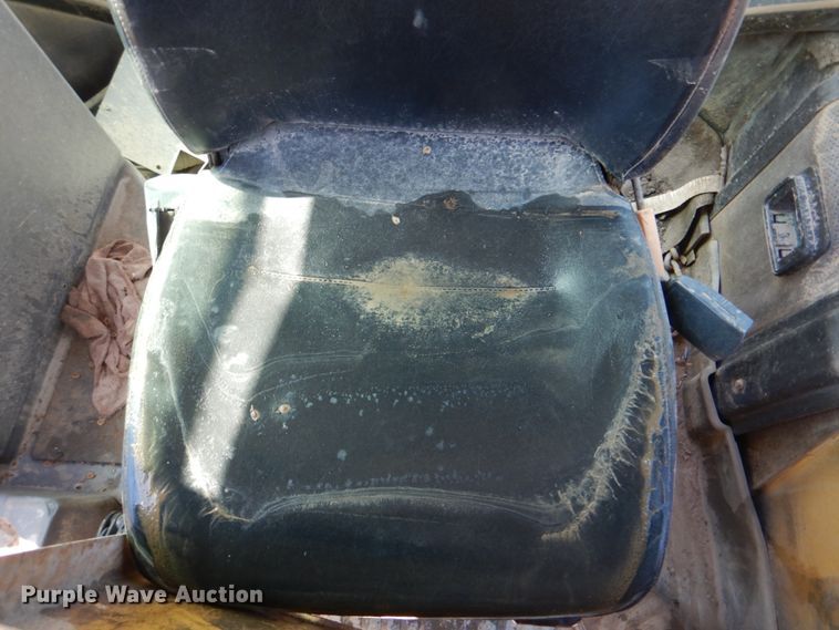 image for item DK5668 Ford 575D  backhoe