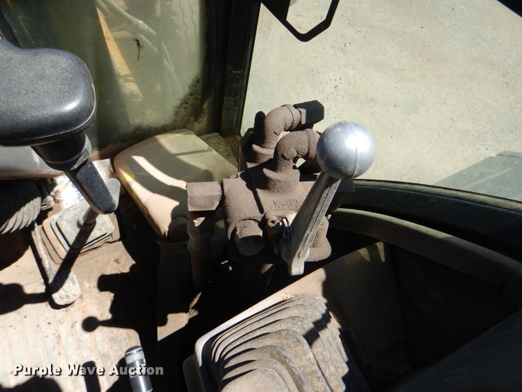 image for item DK5668 Ford 575D  backhoe