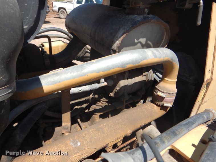 image for item DK5668 Ford 575D  backhoe