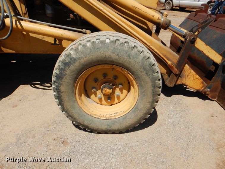 image for item DK5668 Ford 575D  backhoe