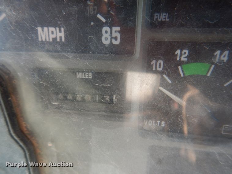 image for item DK5669 1995 International 4900  dump truck