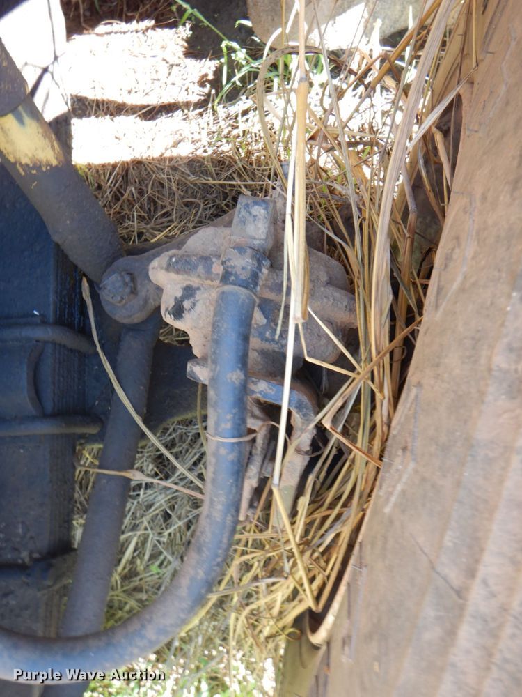 image for item DK5669 1995 International 4900  dump truck