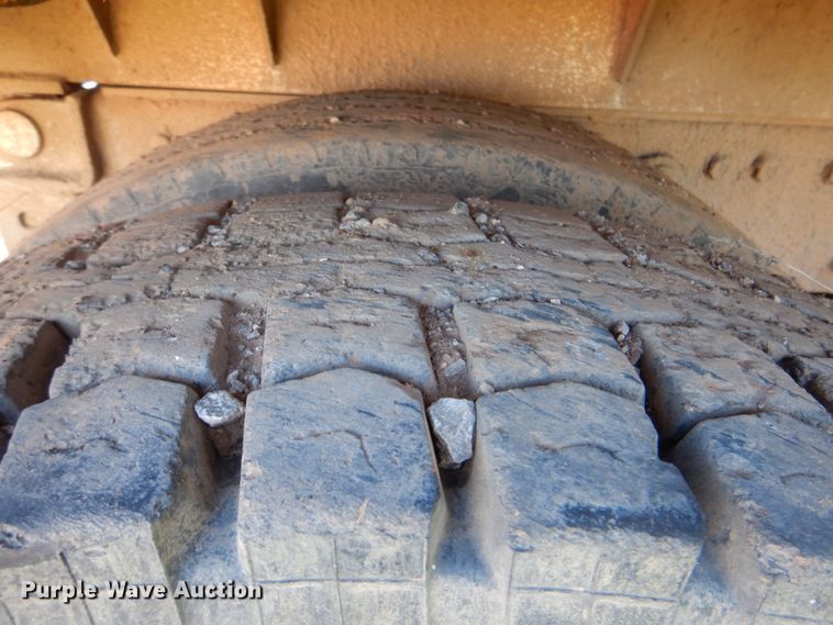 image for item DK5669 1995 International 4900  dump truck