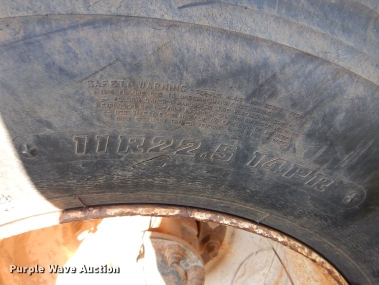 image for item DK5669 1995 International 4900  dump truck