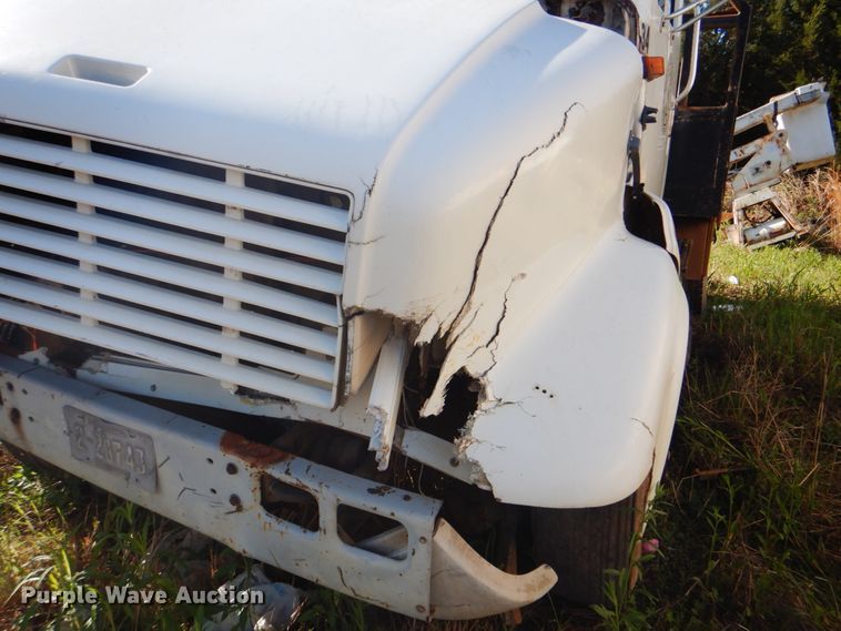 image for item DK5670 1991 International 8100  flatbed truck